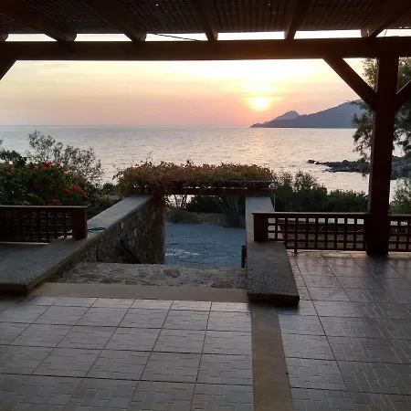 Cavo Ponta Traditional Suites